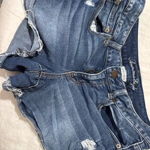 American Eagle super stretched short